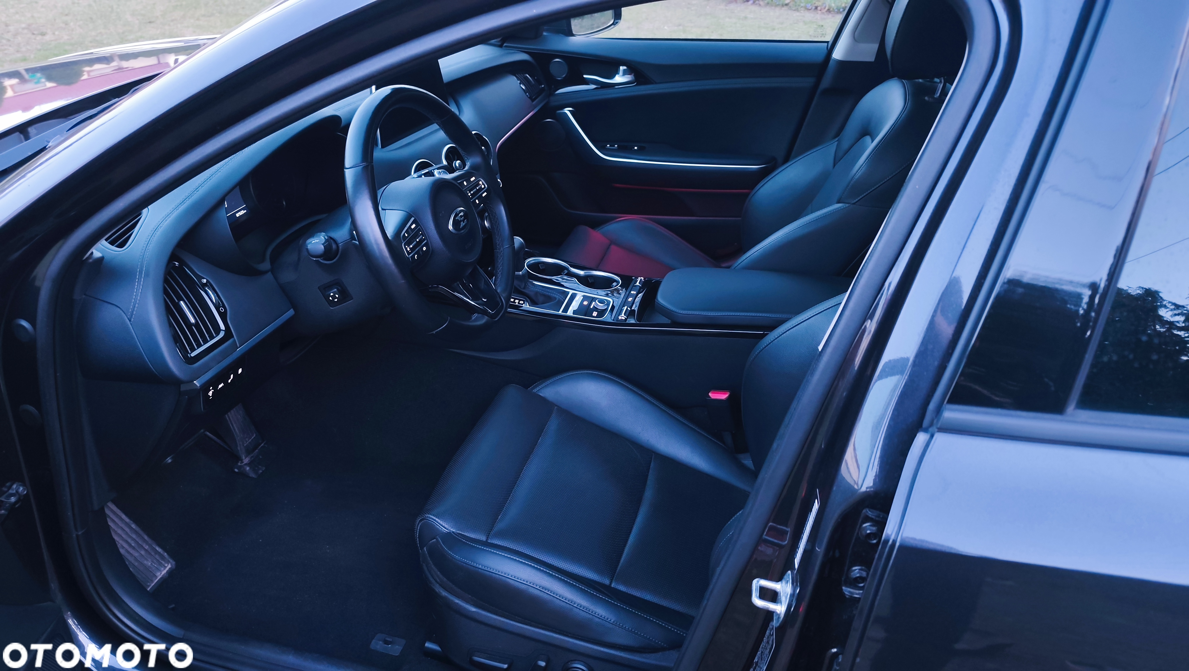 Kia Stinger 2.0 T-GDI GT Line - 8