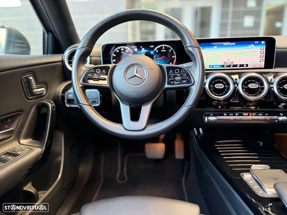 Mercedes-Benz A 180 d 7G-DCT AMG Line - 11