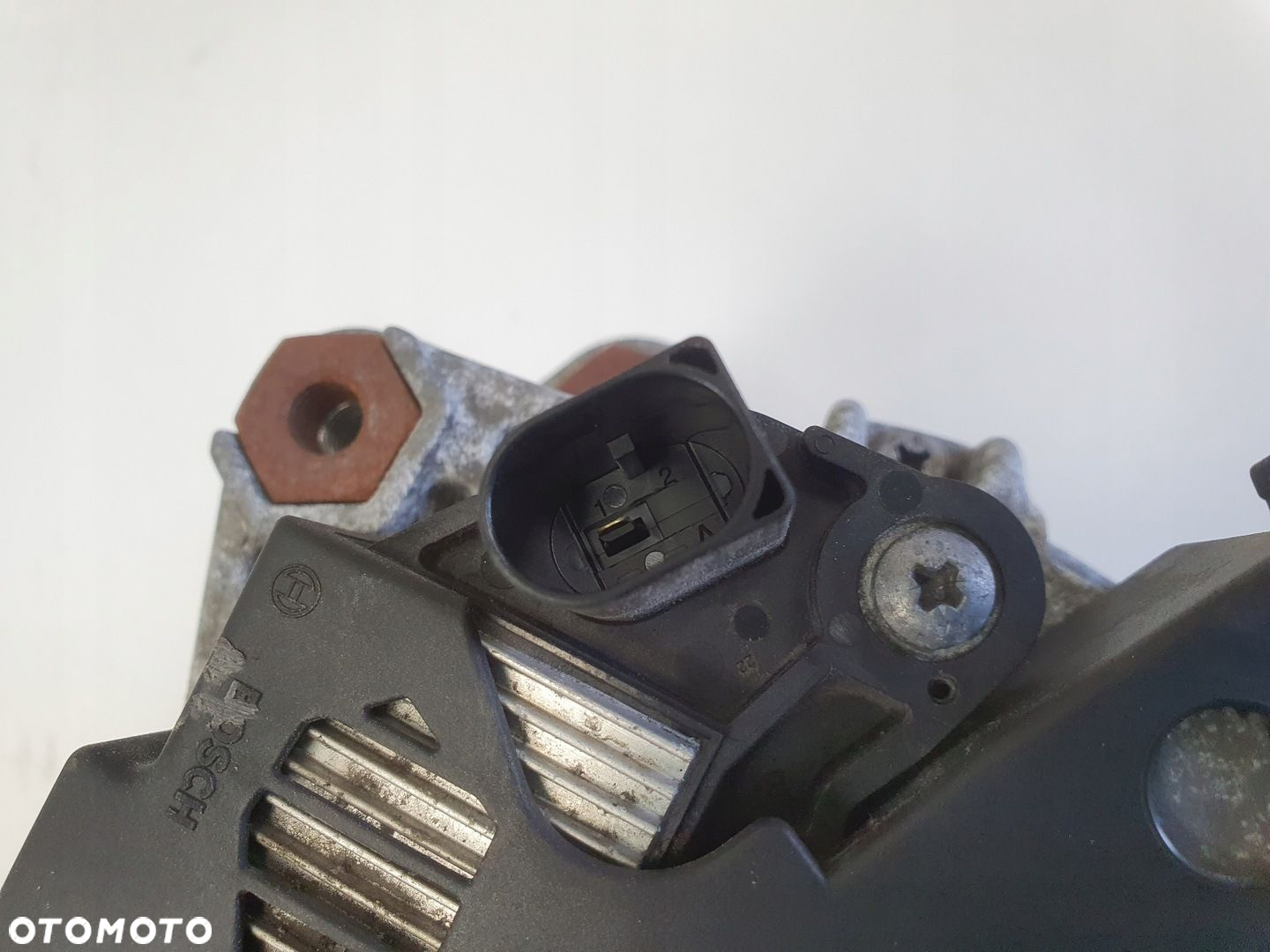 Volvo V40 II 2.0 D3 ALTERNATOR bosch 30659580 - 9