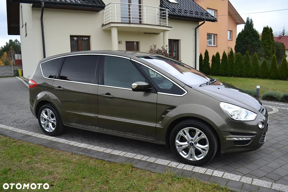 Ford S-Max - 16