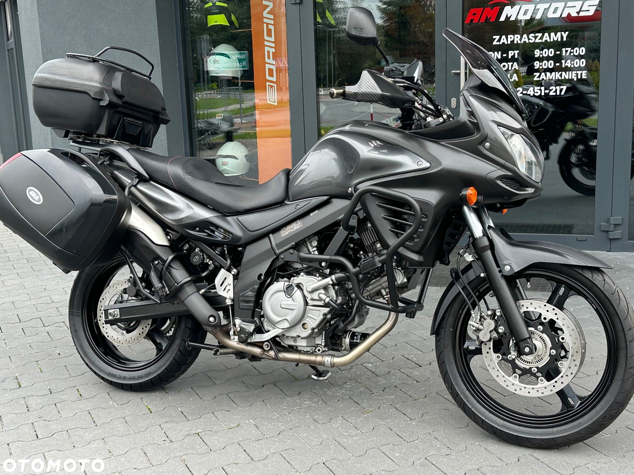 Suzuki V-STROM - 1