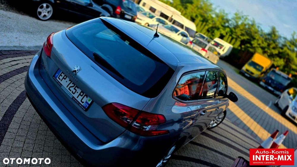 Peugeot 308 - 8