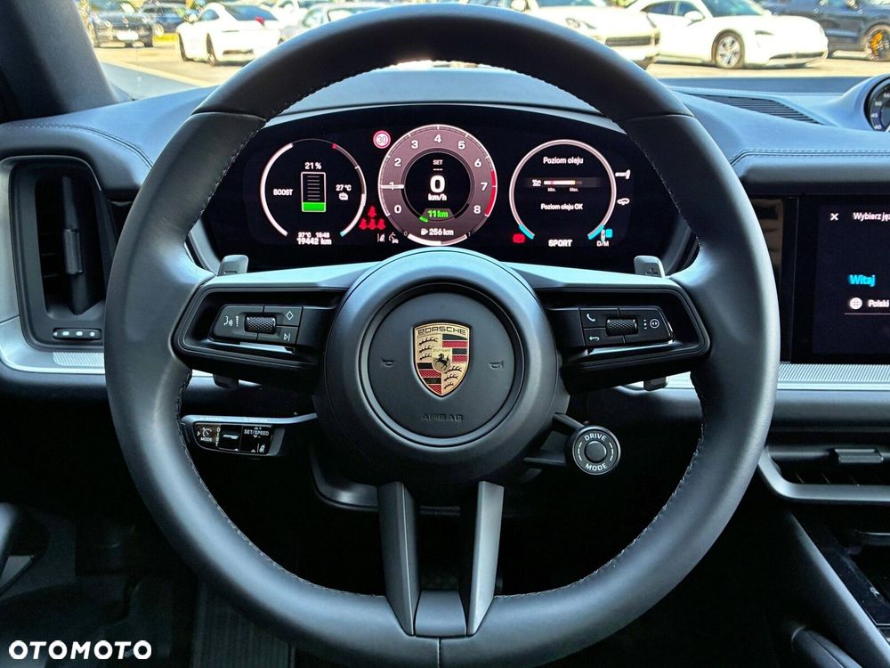 Porsche Cayenne - 26