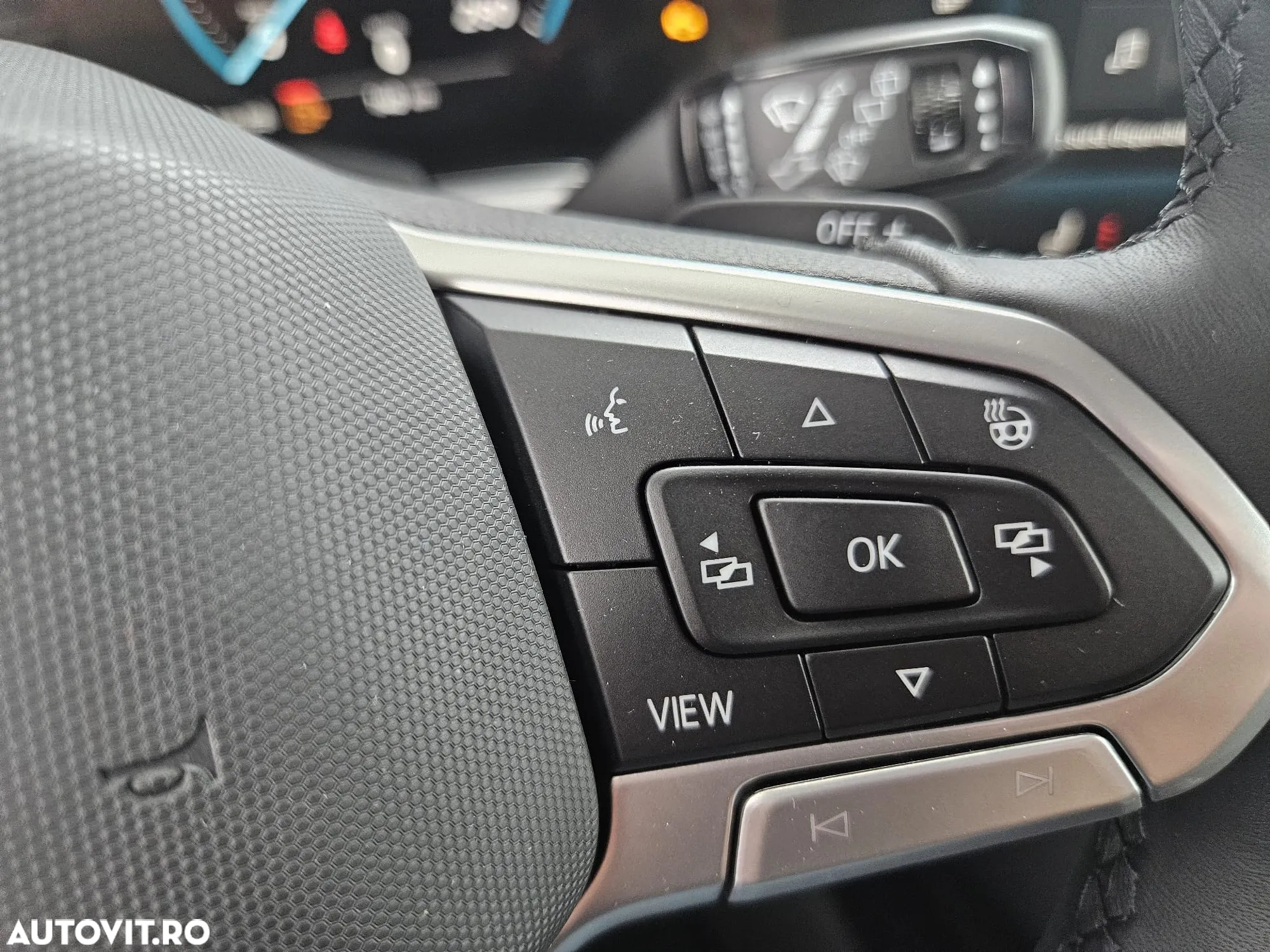 Volkswagen Touareg V6 TDI 4MOTION Style - 12