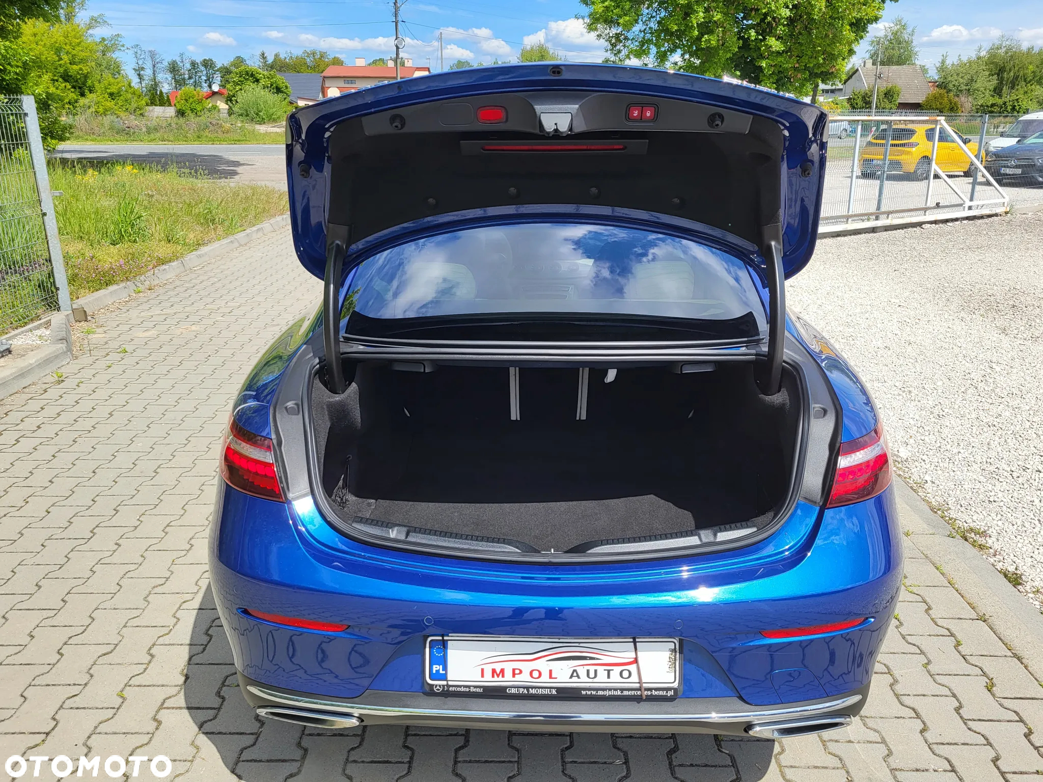Mercedes-Benz Klasa E 200 Coupe 4-Matic 9G-TRONIC - 28