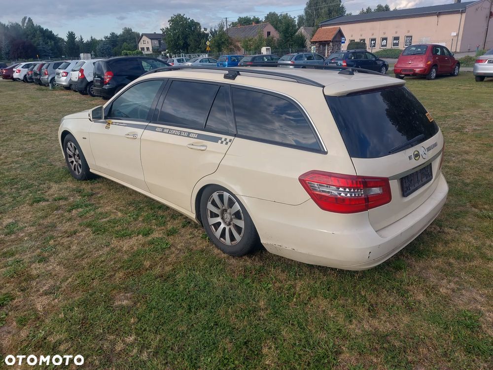 Mercedes-Benz Klasa E 200 T CDI 7G-TRONIC Elegance - 6