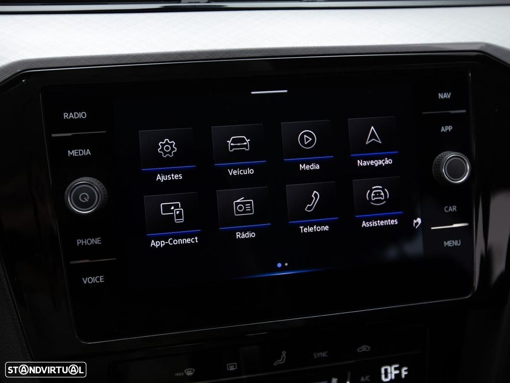 VW Passat Variant 2.0 TDI Business DSG - 27