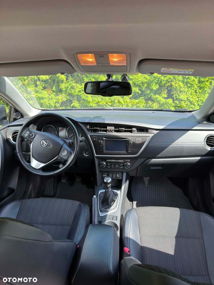 Toyota Auris 2.0 D-4D Prestige - 18