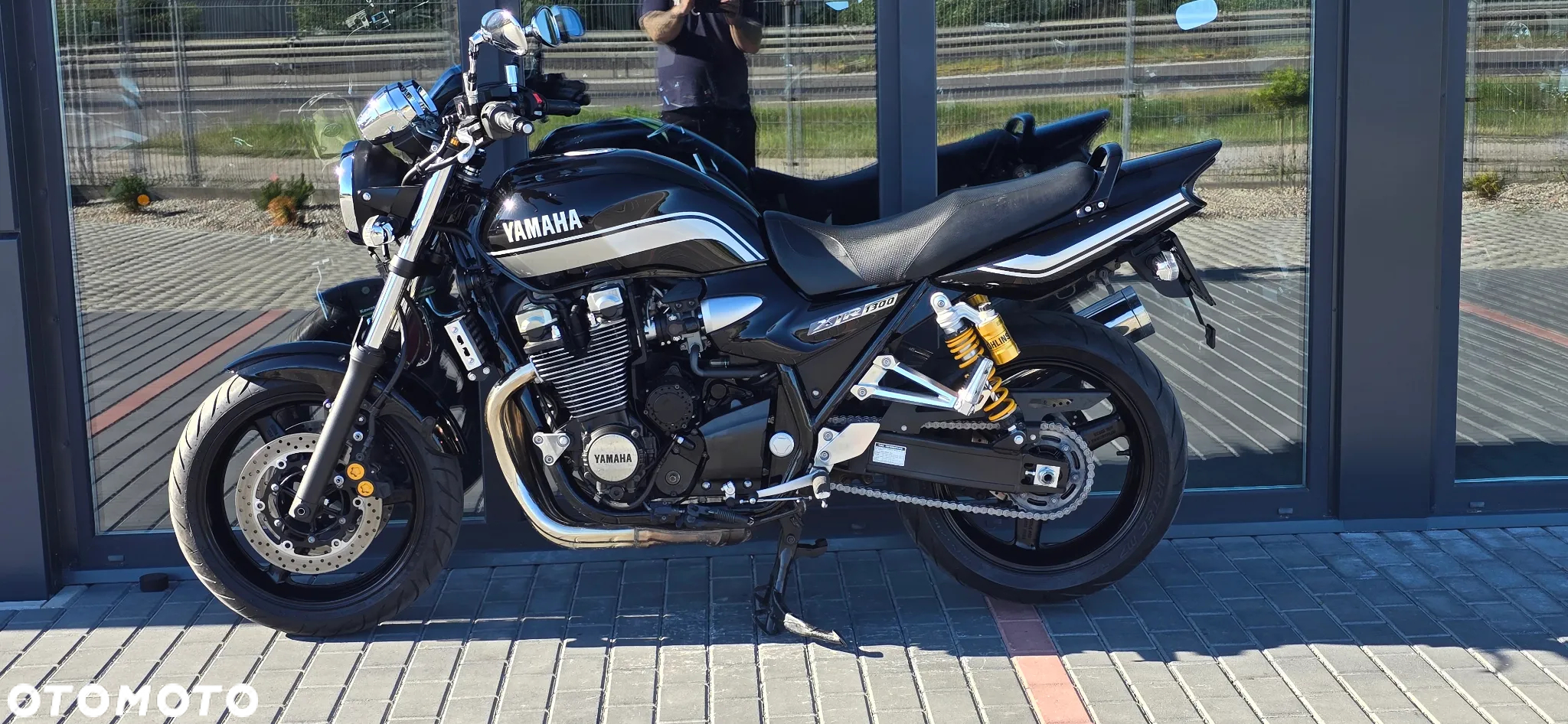Yamaha XJR - 22