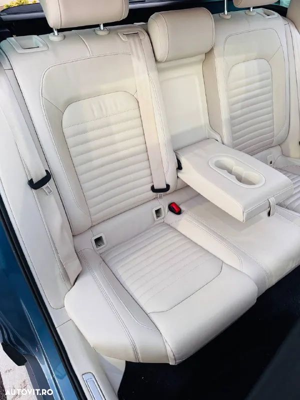 Volkswagen Passat Alltrack 2.0 TDI DSG 4Motion - 19