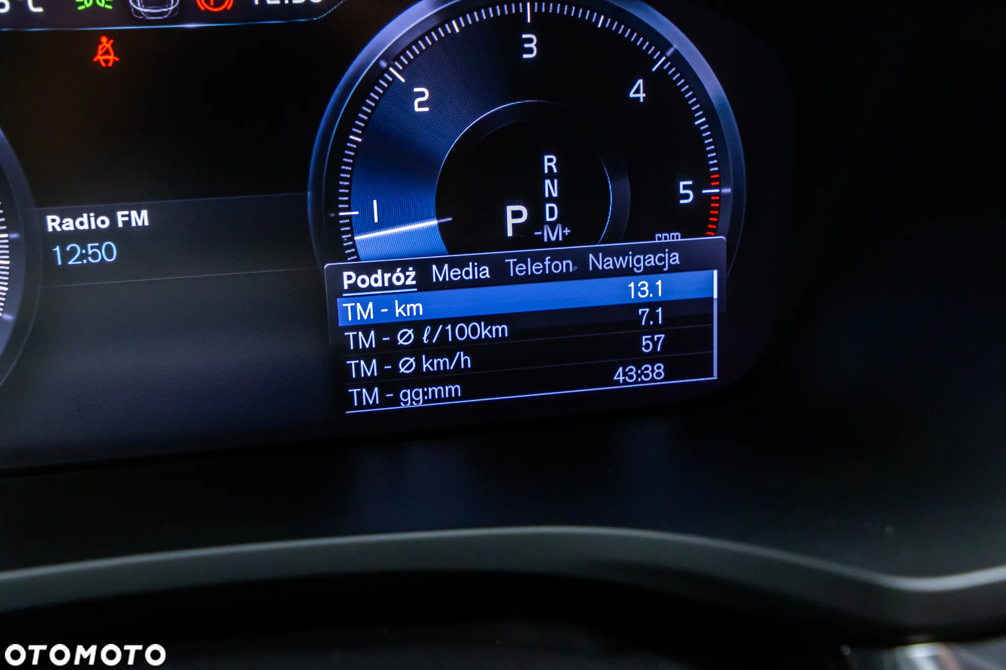 Volvo V60 Cross Country - 16