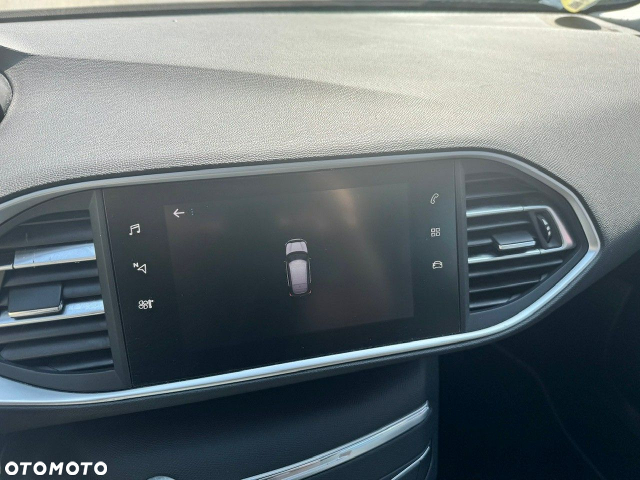 Peugeot 308 - 13