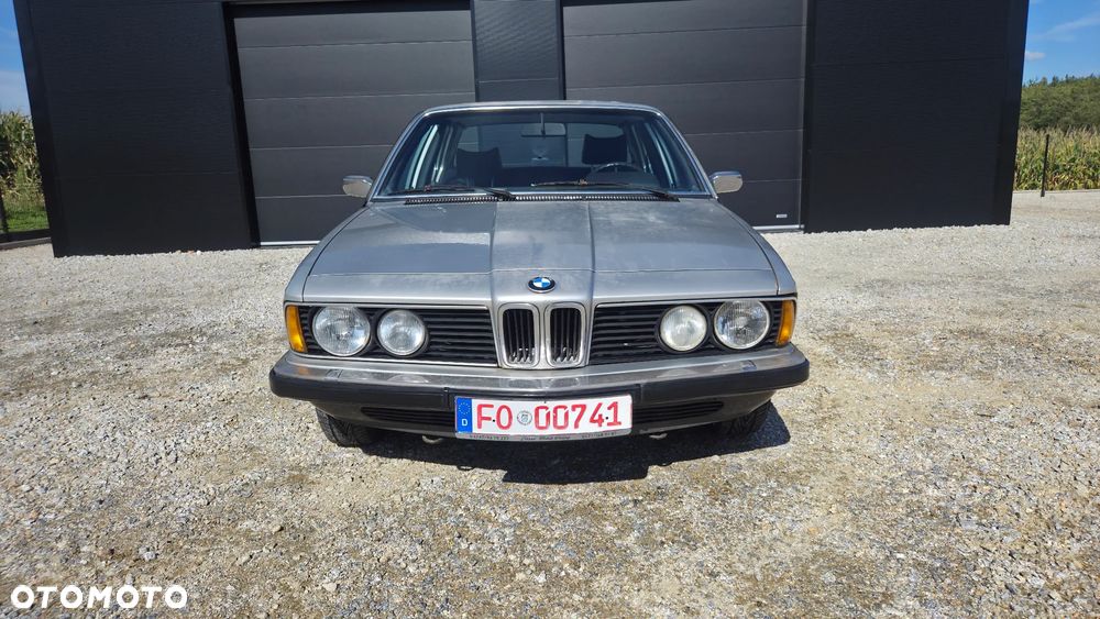 BMW Seria 7 - 17