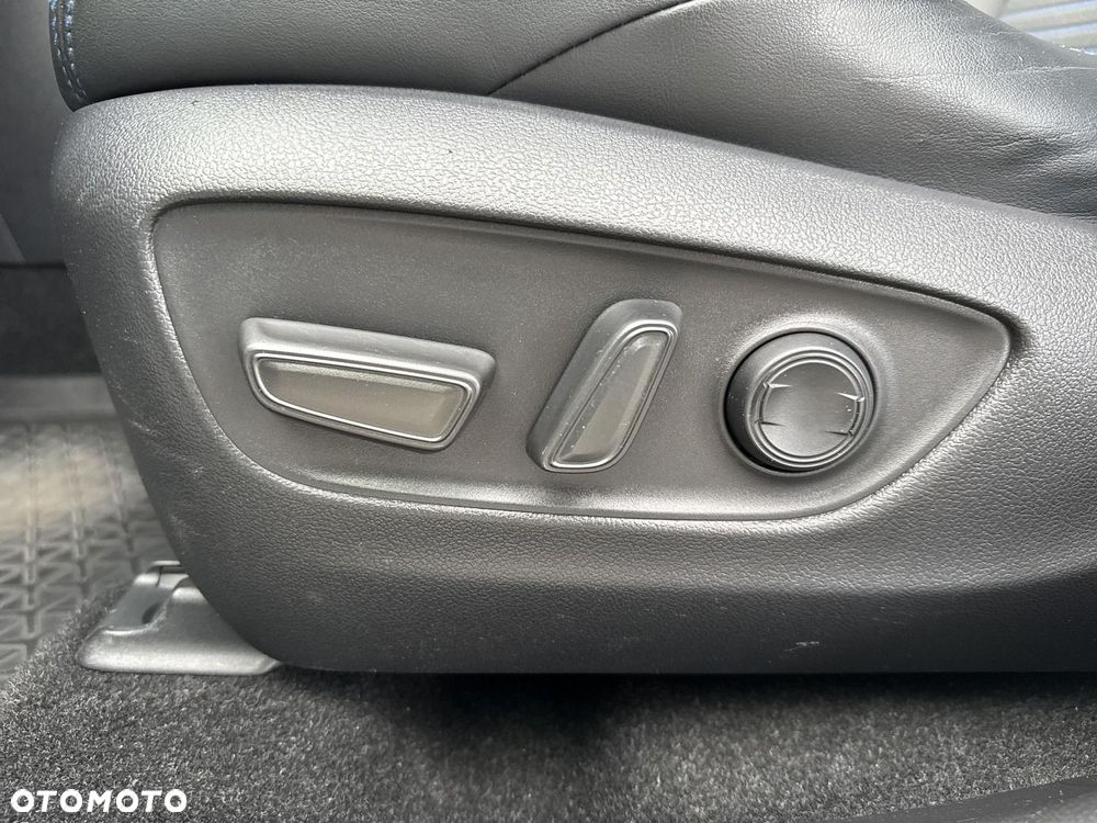 Toyota RAV4 2.5 Hybrid Selection 4x4 - 19