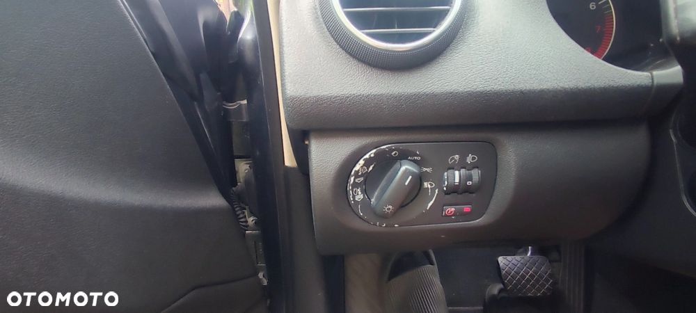 Audi A3 3-drzwiowe 2.0 FSI Ambition Tiptronic - 15