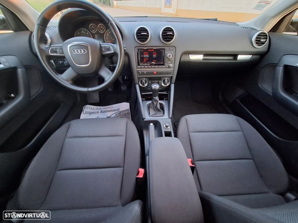 Audi A3 Sportback 1.6 TDI Sport - 17