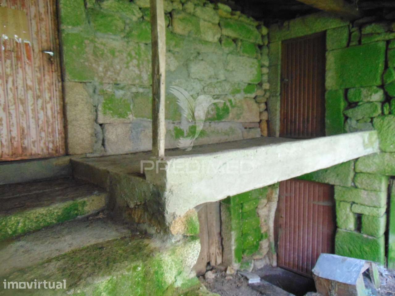 Casa em pedra tradicional p/recuperar - Grande imagem: 3/26