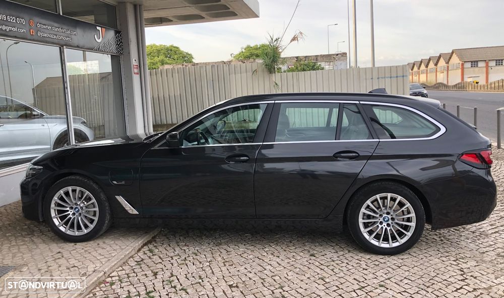 BMW 530 e Line Luxury - 15