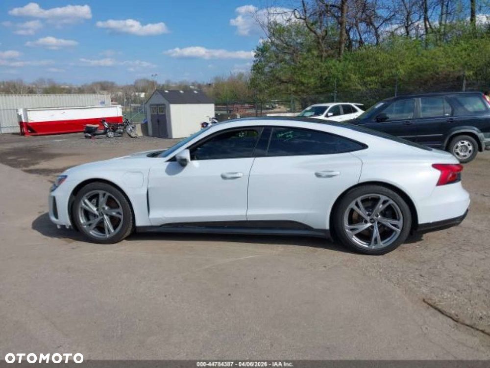 Audi e-tron GT - 6