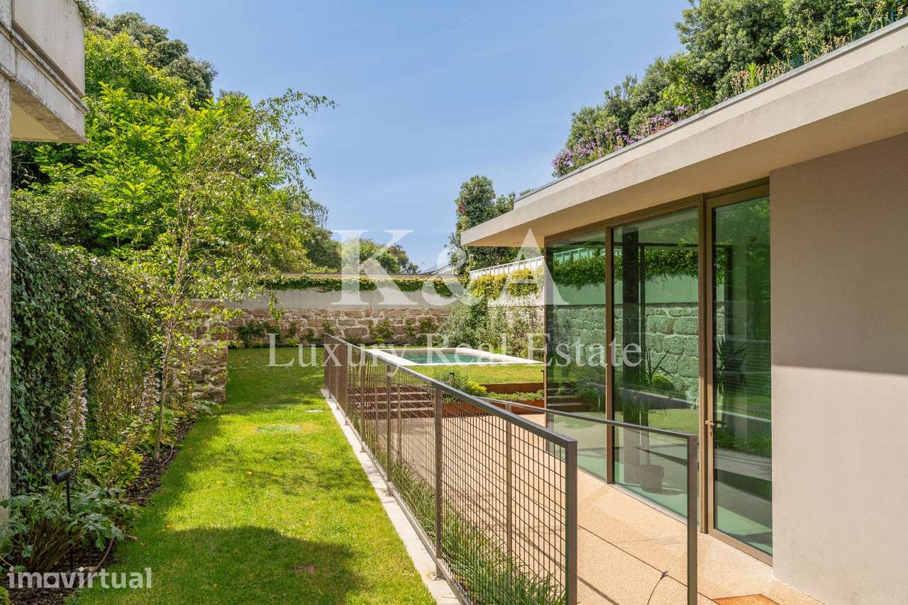 Apartamento Penthouse T4 com terraço e piscina na Foz - Grande imagem: 2/14