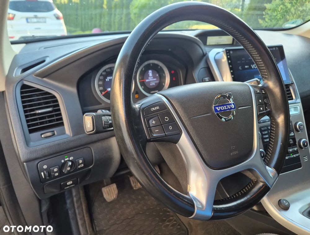 Volvo XC 60 2.4D Kinetic - 17