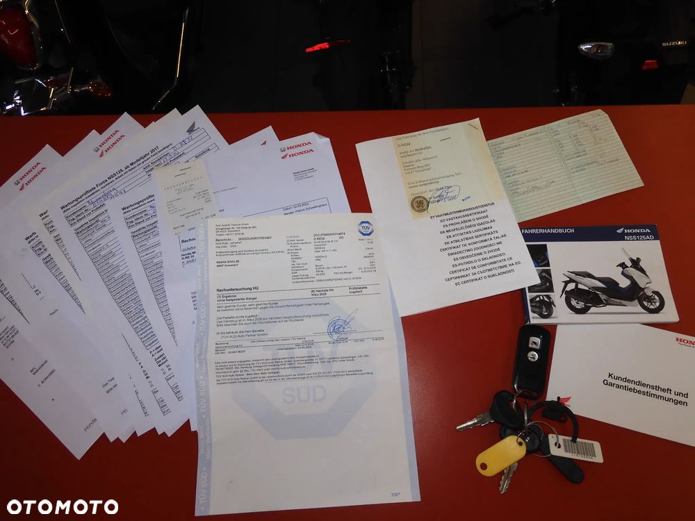 Honda NSS - 37