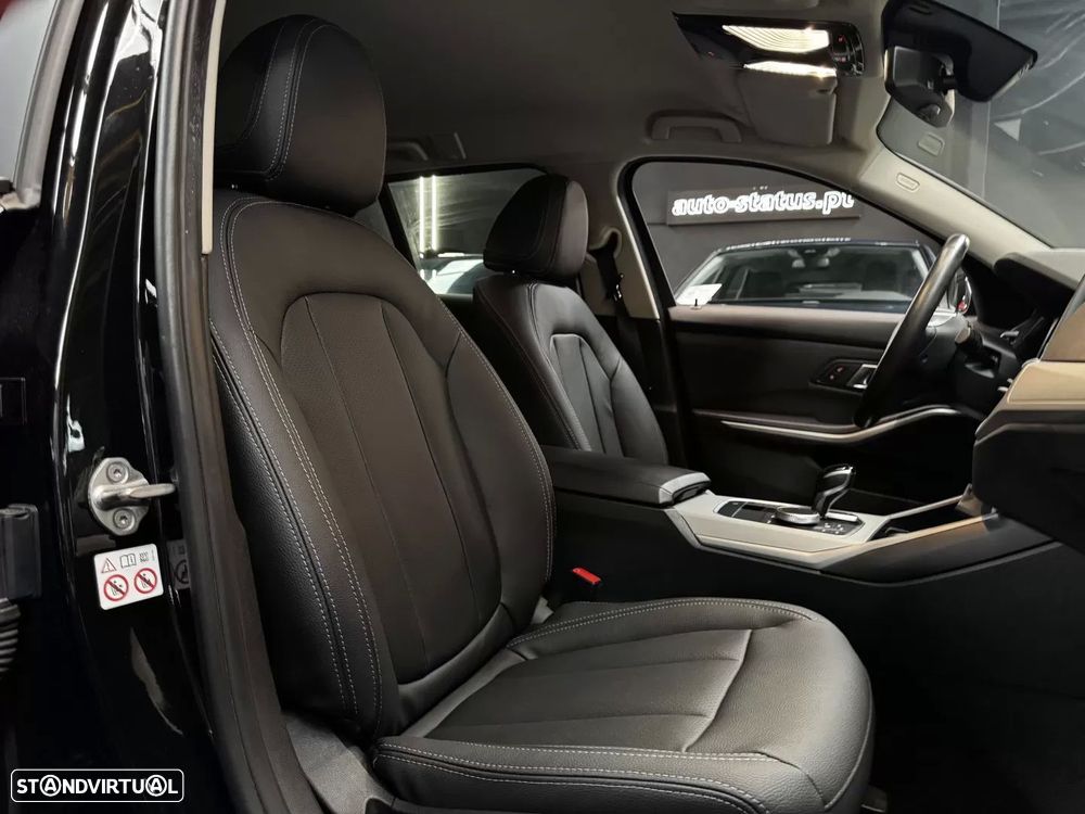 BMW 318 d Touring Auto - 38