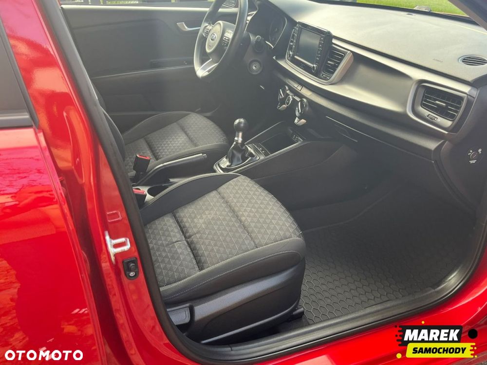 Kia Rio - 11