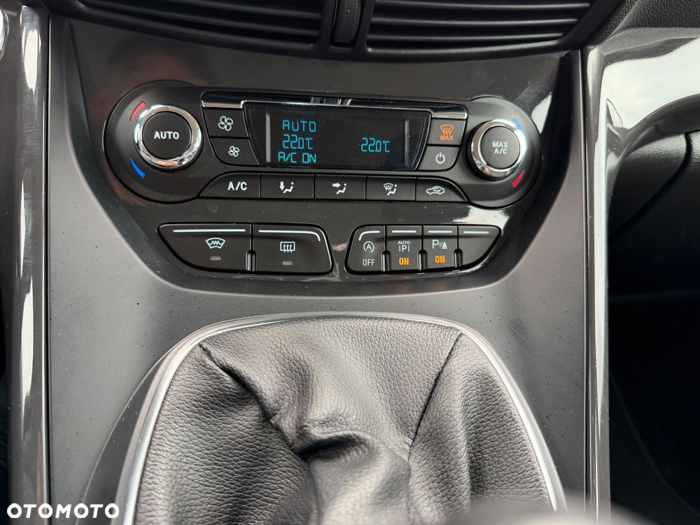 Ford Kuga - 21