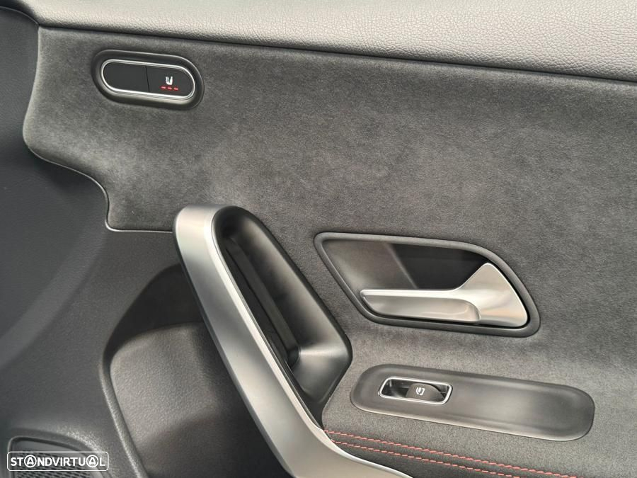 Mercedes-Benz A 250 e AMG Line - 53