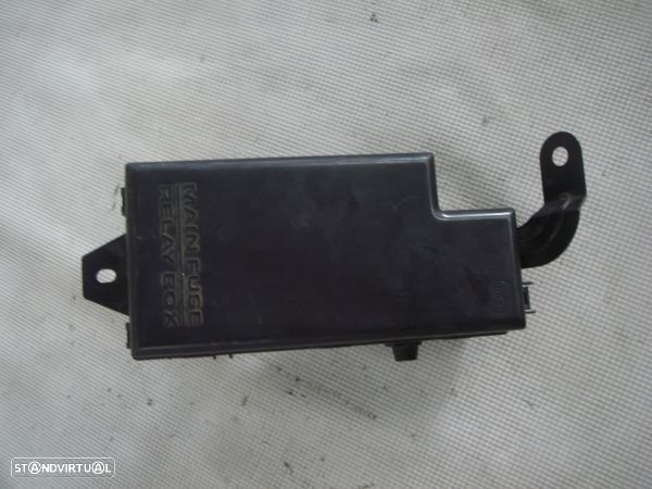 Caixa Relés/Fusíveis Subaru Impreza Três Volumes (Gd) - 1