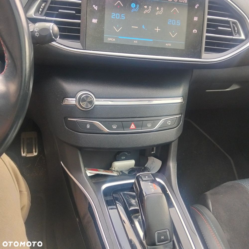 Peugeot 308 PureTech 130 GPF EAT8 Stop & Start Tech Edition - 13