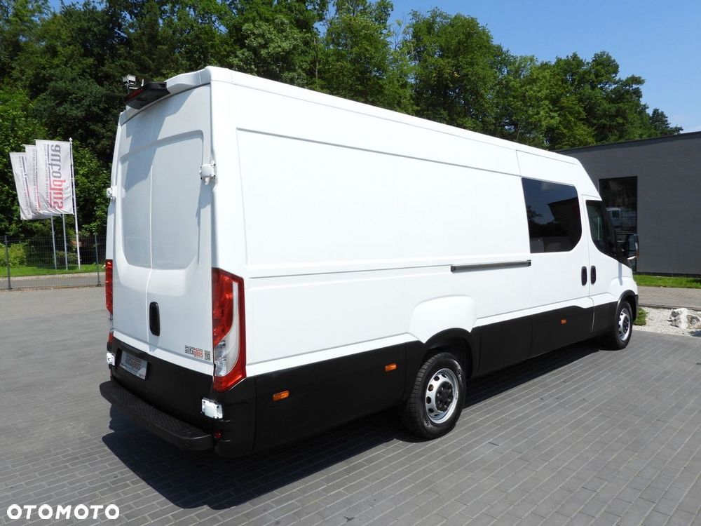 Iveco DAILY 35S16 FURGON BRYGADÓWKA 7 MIEJSC TEMPOMAT KLIMATYZACJA  160KM - 15