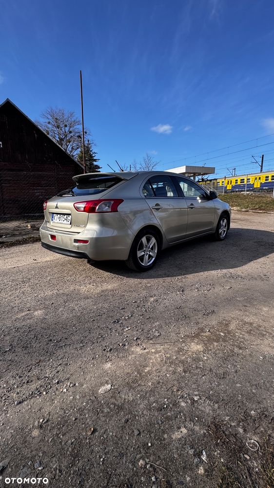 Mitsubishi Lancer - 4