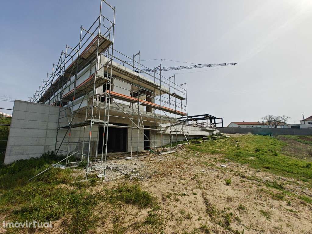 Moradia de luxo rodeada por natureza e a poucos minutos das praias - Grande imagem: 4/59