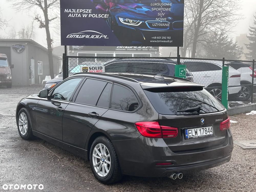 BMW Seria 3 320d Sport Line - 5