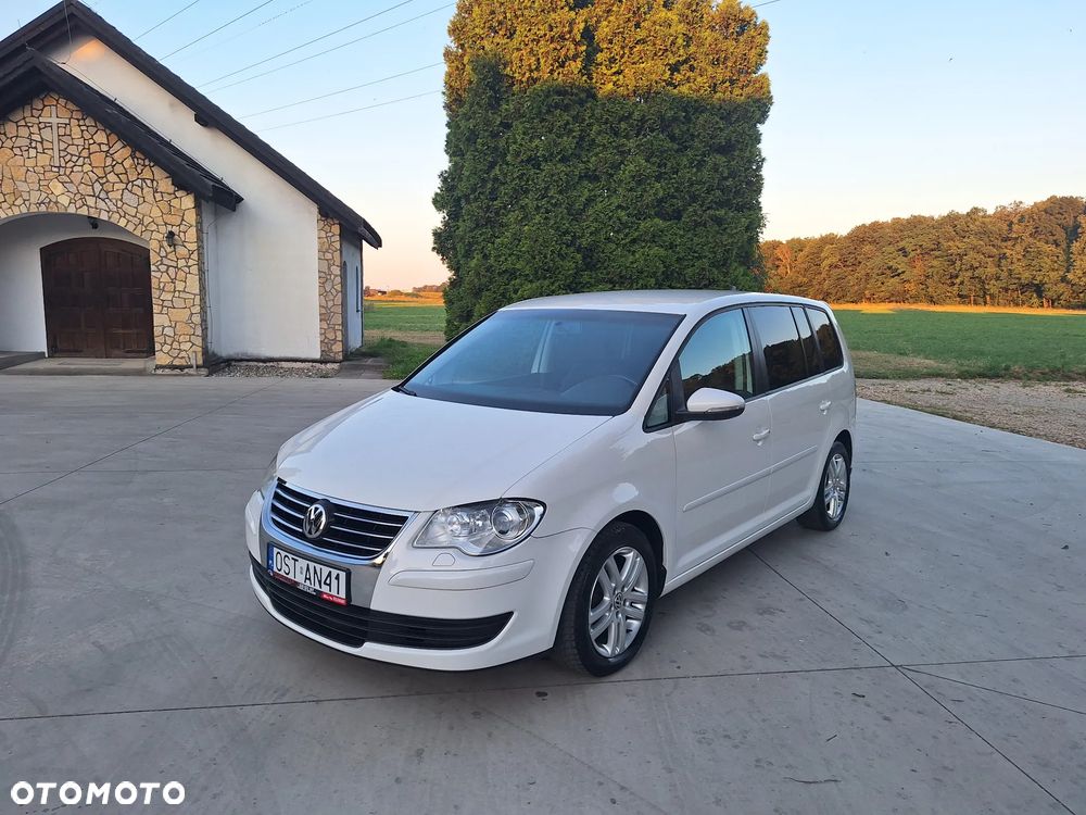 Volkswagen Touran 1.4 TSI Highline DSG - 1