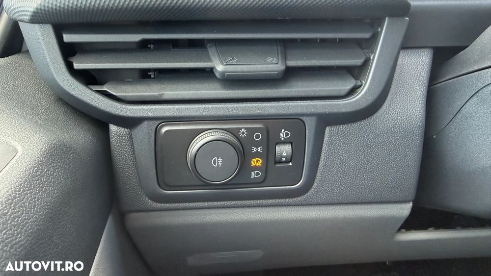 Ford TRANSIT CUSTOM - 13