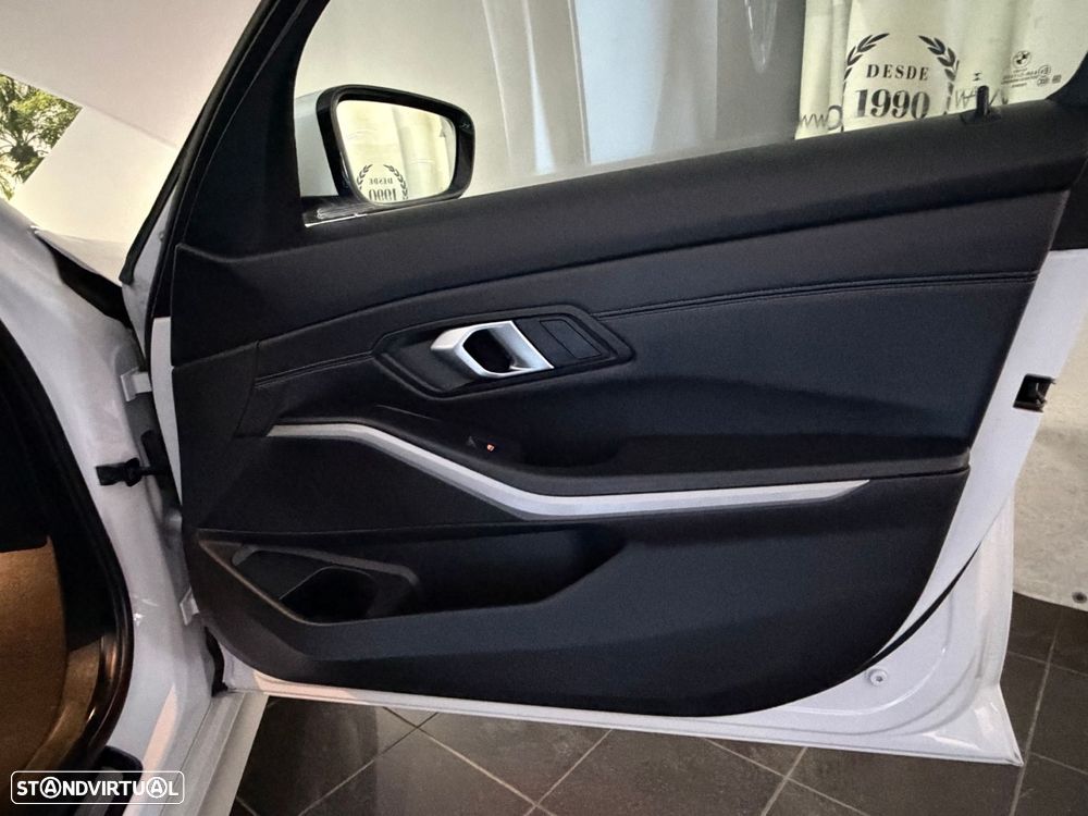 BMW 318 d Aut. Sport Line - 39