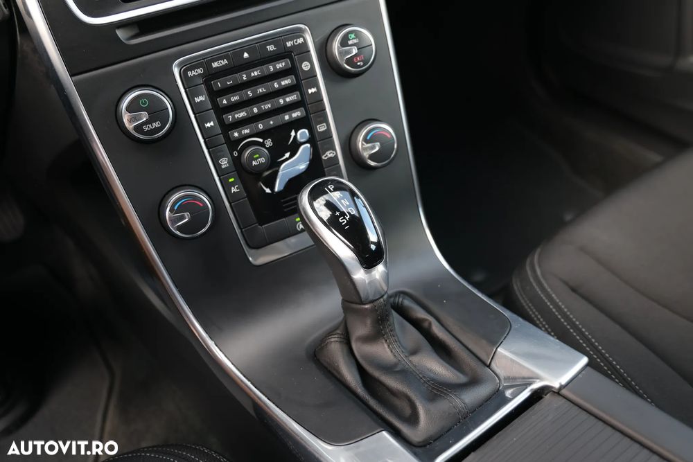 Volvo V60 D2 DRIVe Kinetic - 17