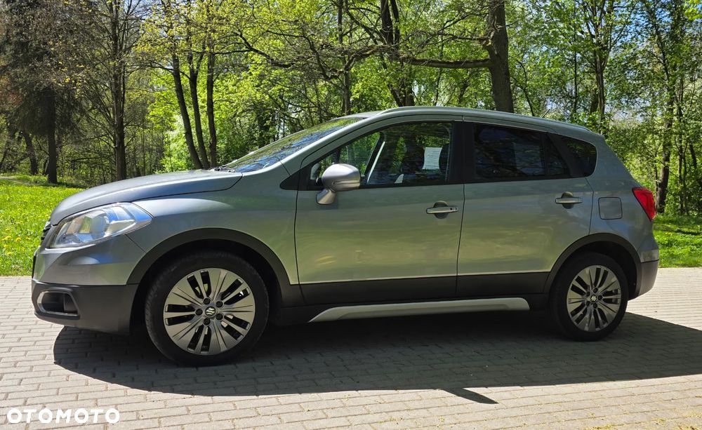 Suzuki SX4 S-Cross 1.6 DDiS TCSS 4x4 Comfort+ - 8