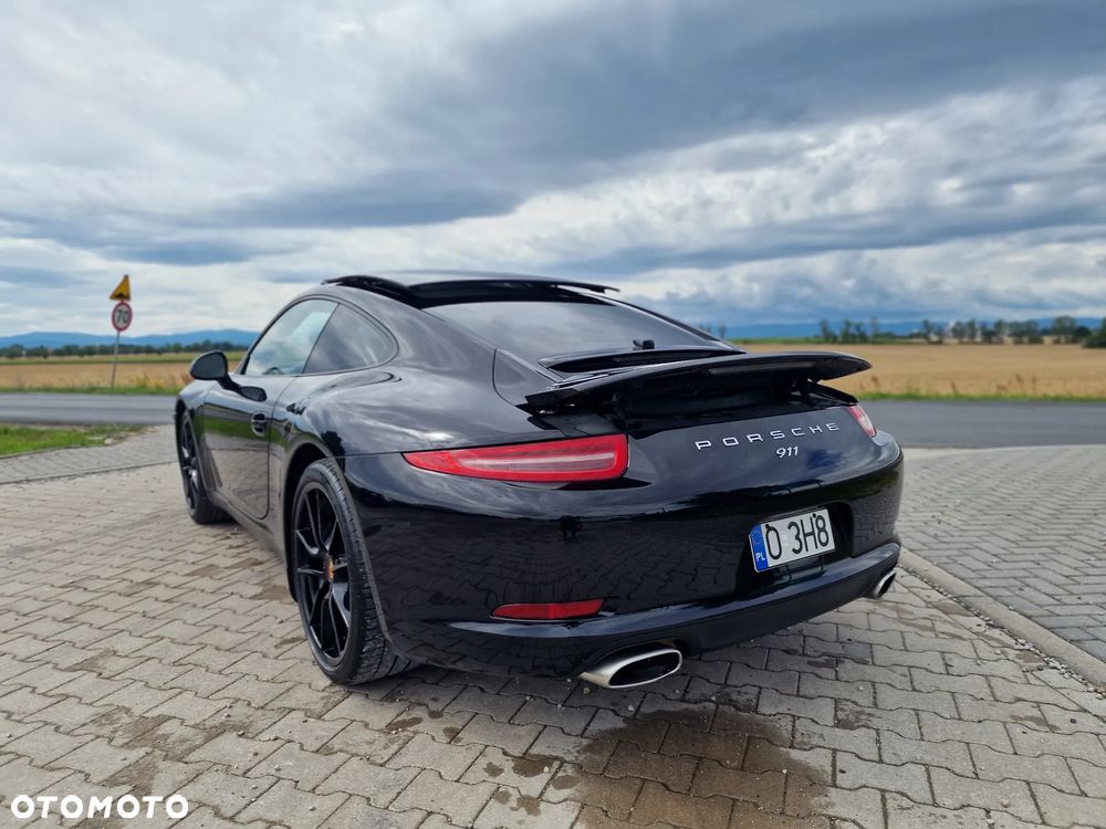 Porsche 911 Carrera Black Edition PDK - 17