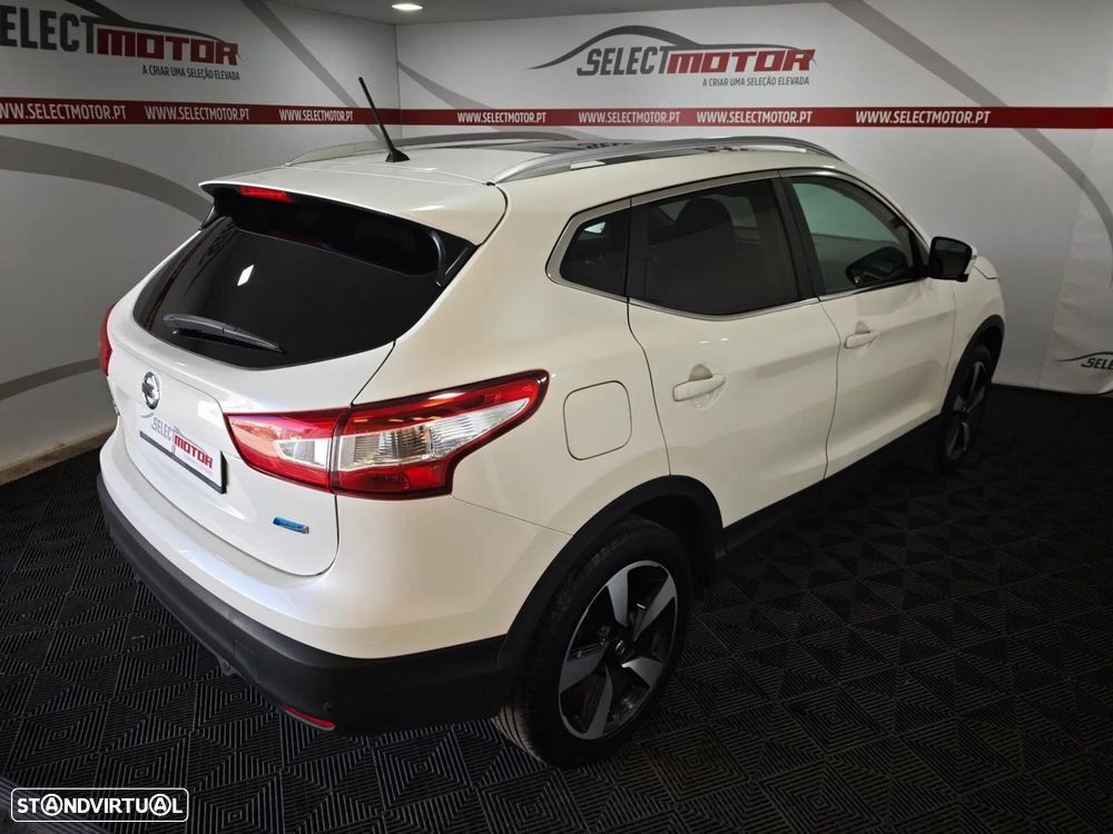 Nissan Qashqai 1.5 dCi N-Connecta - 6