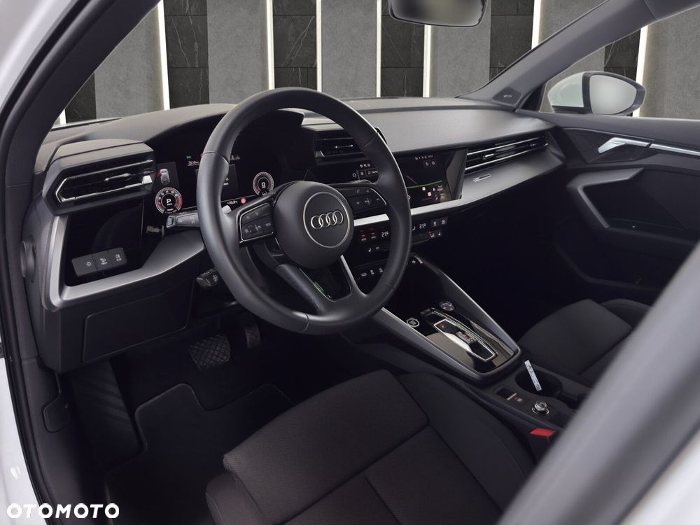Audi A3 Sportback - 11