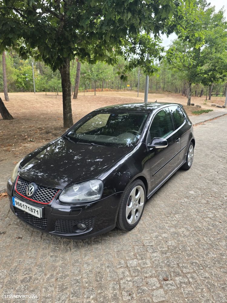 VW Golf 2.0 GTi - 4
