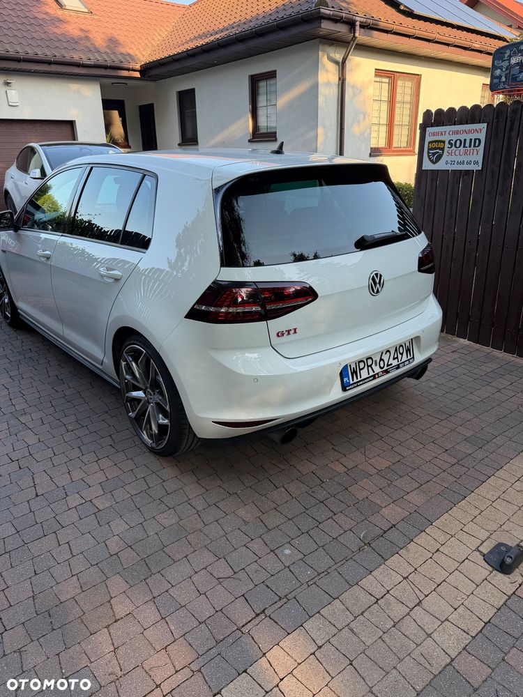 Volkswagen Golf 2.0 TSI BMT GTI Performance - 4