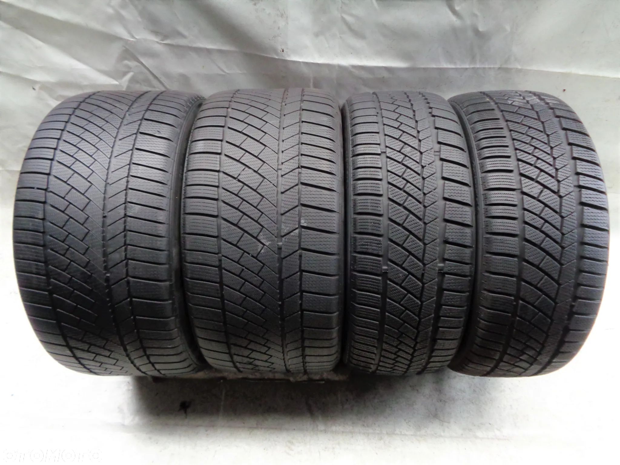 OPONY 235 40 19, 295 35 19 CONTINENTAL - ZIMA - 1