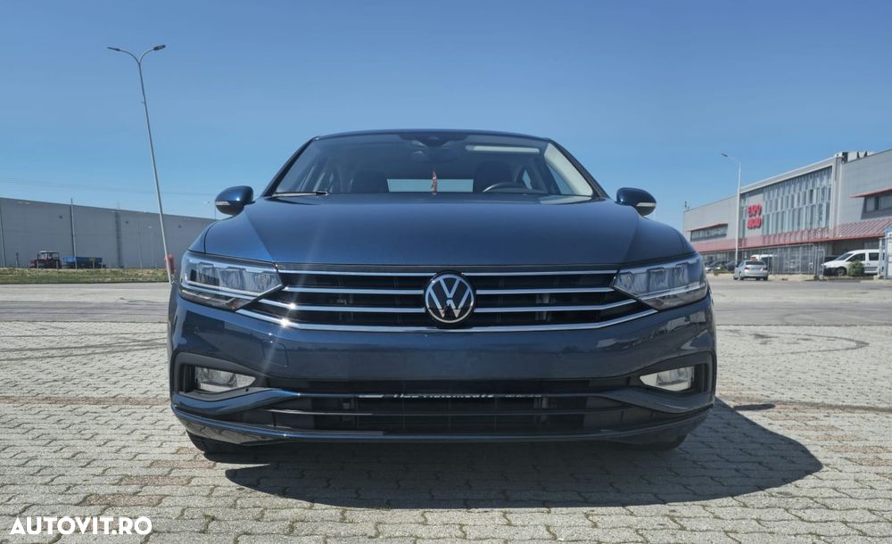 Volkswagen Passat 2.0 TDI DSG Advance - 3