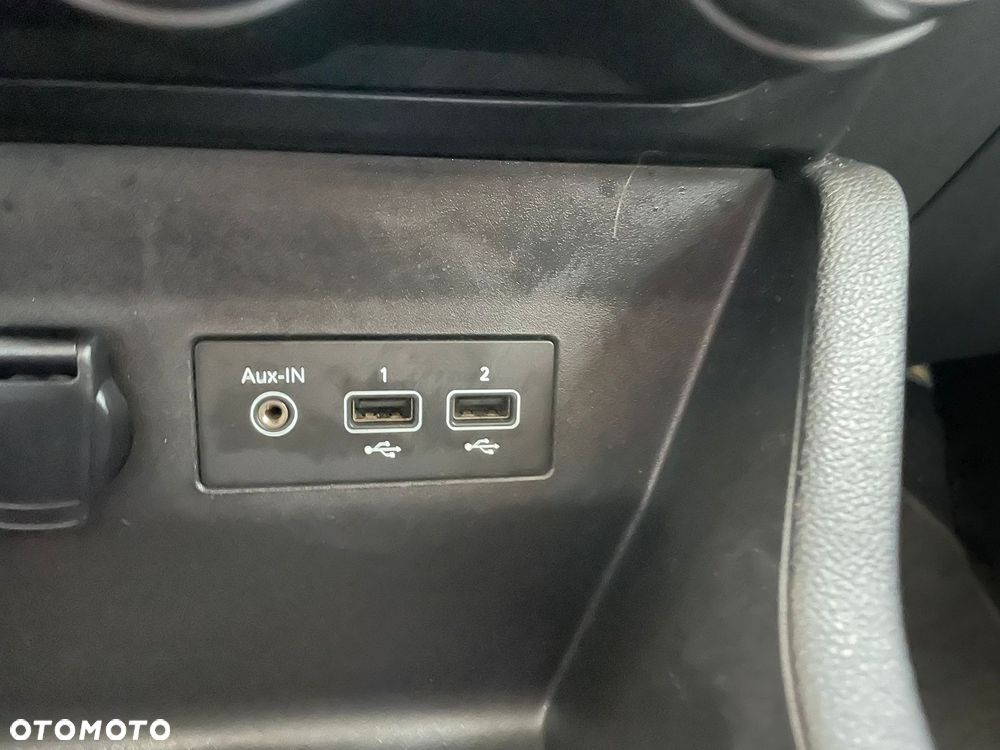 Renault Clio TCe 100 TomTom Edition - 23