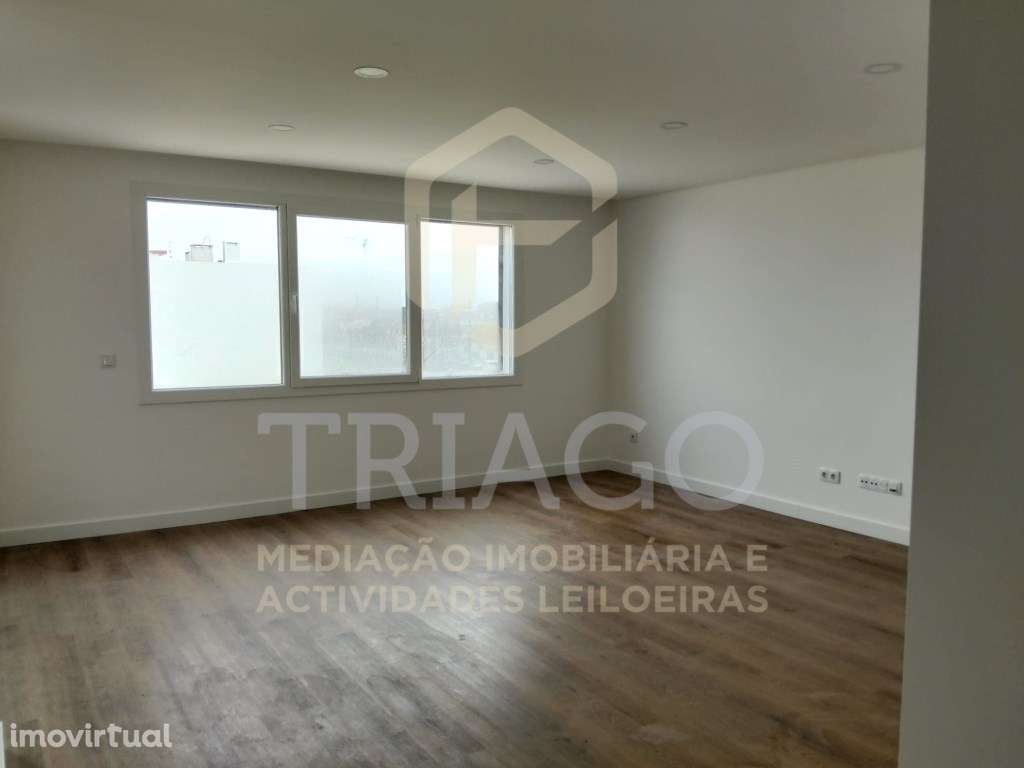 Fantástico Apartamento T2 com Varanda - Grande imagem: 4/15